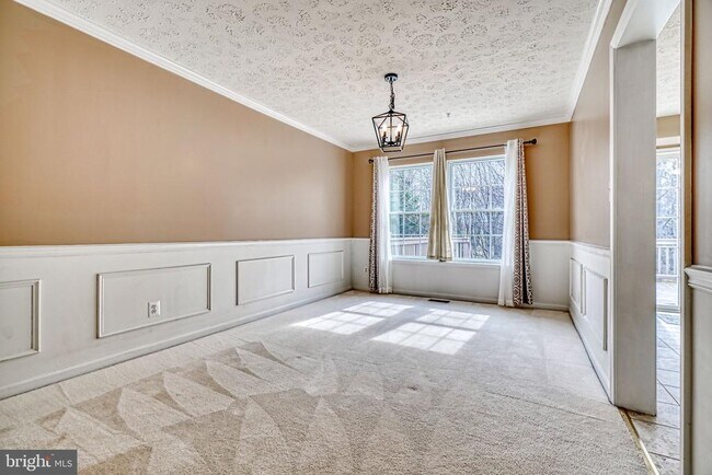 Building Photo - 206 Colgate Dr