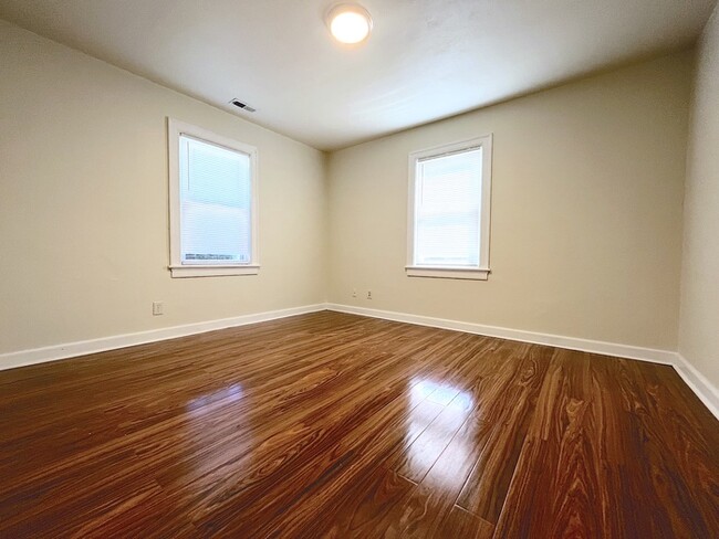 Building Photo - Charming 3-Bedroom Home for Rent