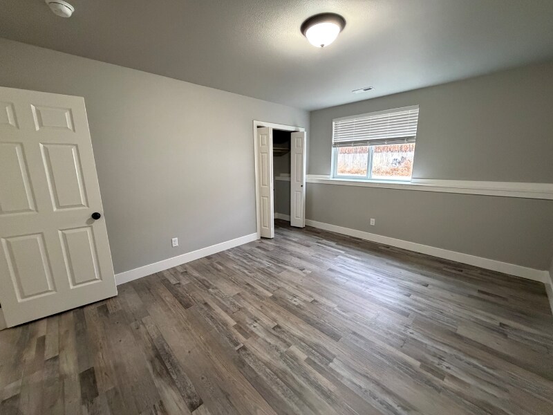 Building Photo - 1331 Lynn Ave