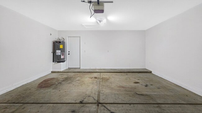 Building Photo - Location! Location! Location! 83rd & Thunderbird