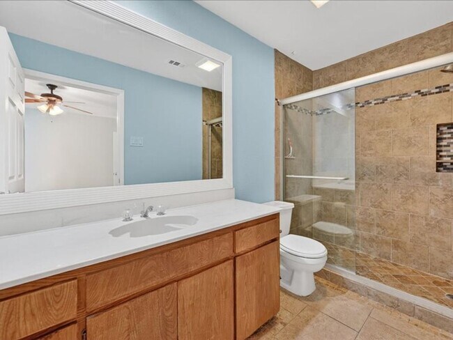 Building Photo - 2 bedroom 2bathroom Duplex Arlington 76017