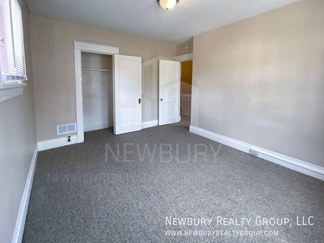 Building Photo - 317 Wilson Ave