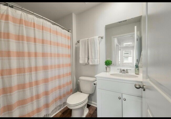 Building Photo - 307 Black Birch Dr