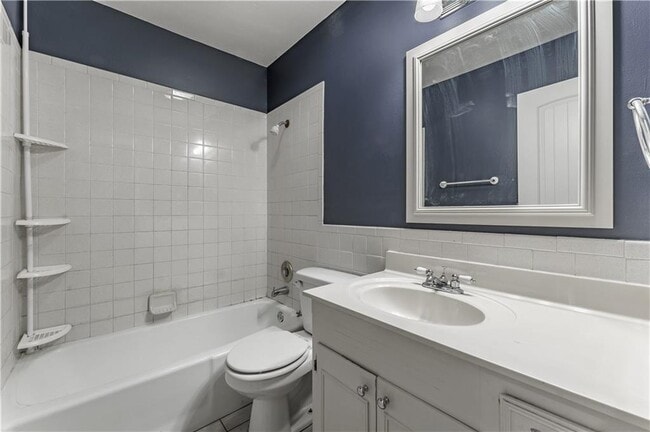 Building Photo - 914 S 16th St