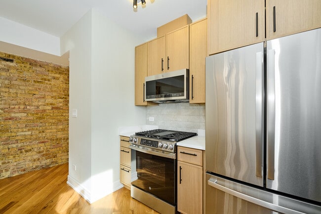 Building Photo - 5200 N Winthrop Ave