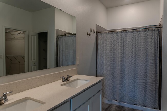 Building Photo - 561 Hatteras Rd