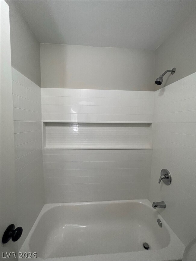 Building Photo - 5237 Garden Ln