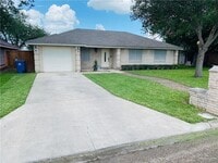 Building Photo - 2218 Wilson Dr