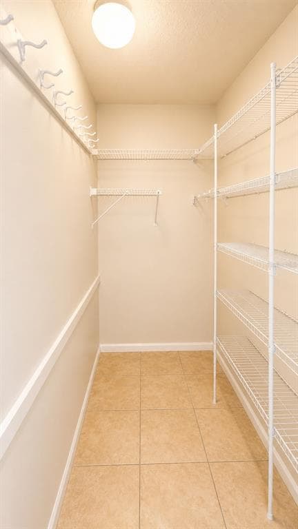 Building Photo - 3435 Dunbar Dr