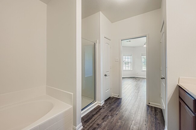 Building Photo - 4931 Monarch Falls Ln