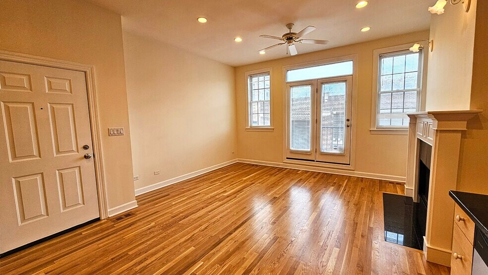 Building Photo - 509 N Hartland Ct
