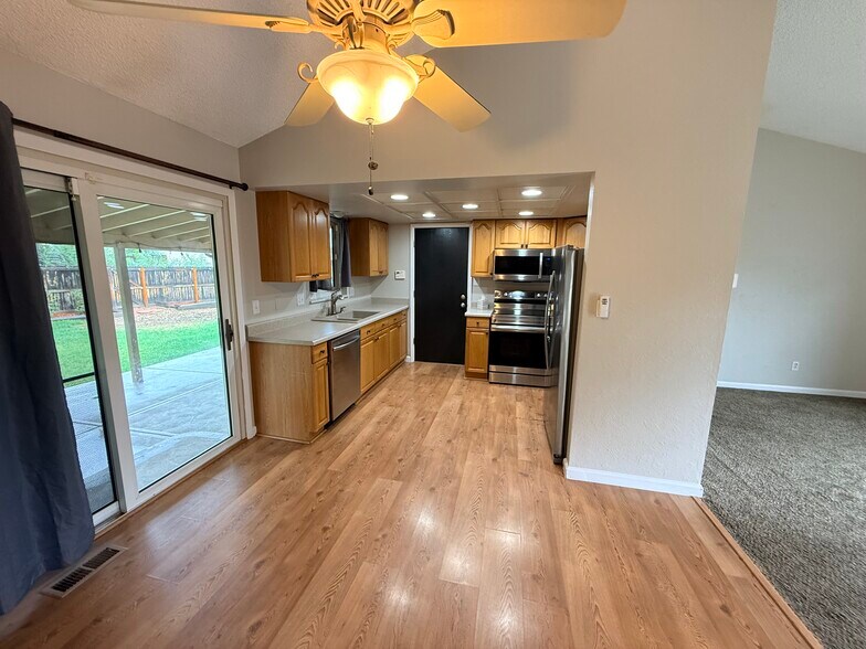 Kitchen - 5879 S Oak St