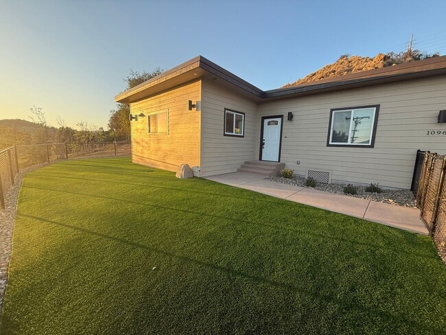 Building Photo - BRAND NEW BUILD 4BR/2.5BA Home in LAKESIDE available FOR RENT w/ RV parking and attached garage!