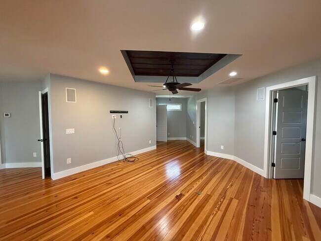 Building Photo - 1708 25th Ave N