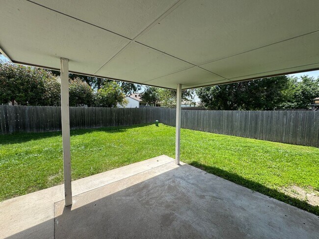 Building Photo - 3306 Levy Ln