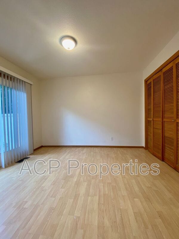 Building Photo - 710 Drayton St