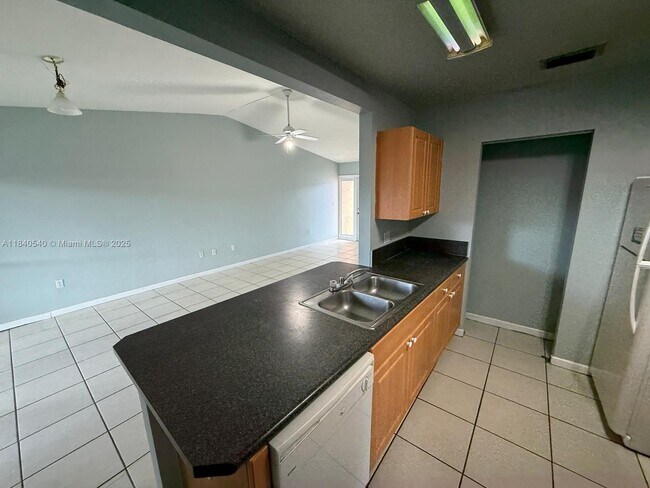 Building Photo - 18224 NW 40th Pl