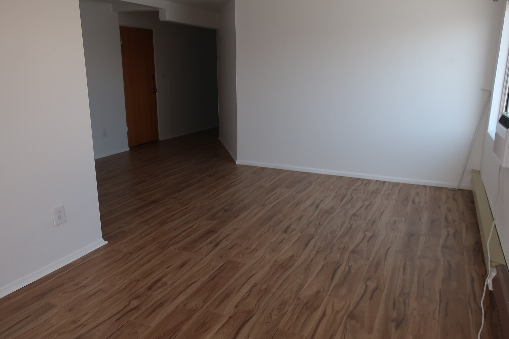 Building Photo - 1110 N Miller St