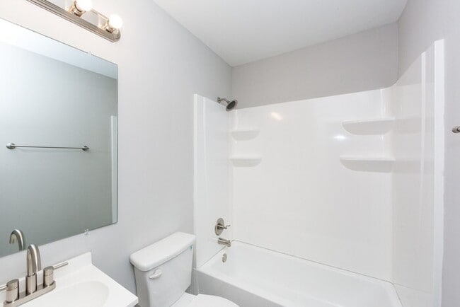 Building Photo - 3BD/1BA Ranch in Cabarrus Woods!