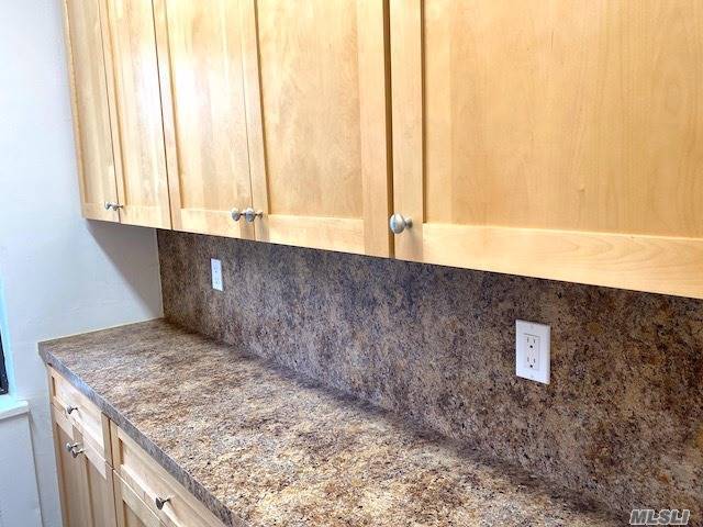 Building Photo - 68-38 Yellowstone Blvd