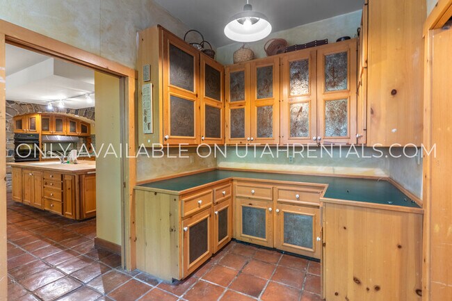 Building Photo - 2718 Stewart Rd