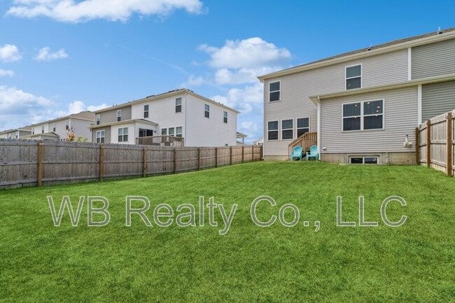 Building Photo - 271 NW Charlestown Ln