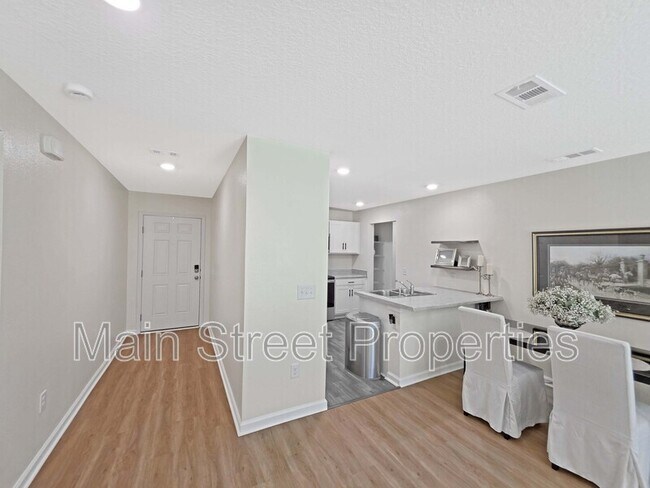 Building Photo - 6465 June Bug Dr