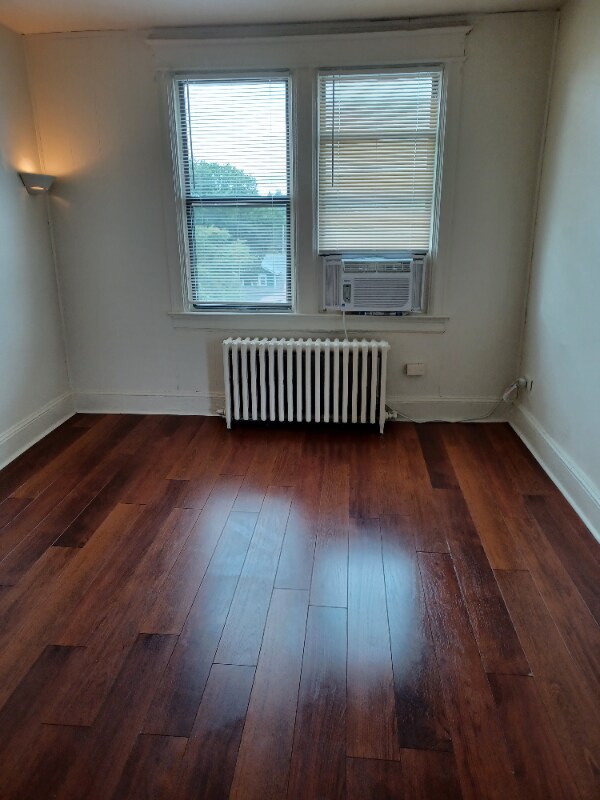 Building Photo - 2225 Kearny St NE