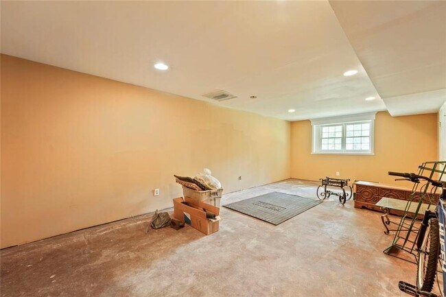 Building Photo - 1456 Scholar Dr