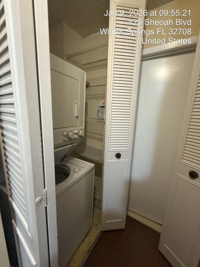 Building Photo - 427 Sheoah Blvd