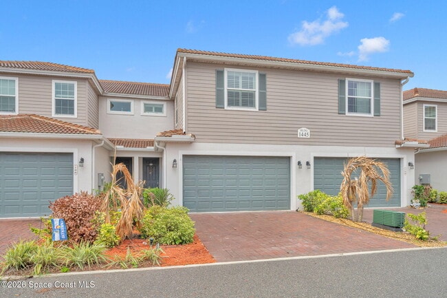 Building Photo - 1445 Isabella Dr