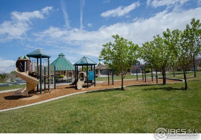 Building Photo - Spacious 4 Bed + Study, 4 Bath Ranch in Broomfield | Available July 6