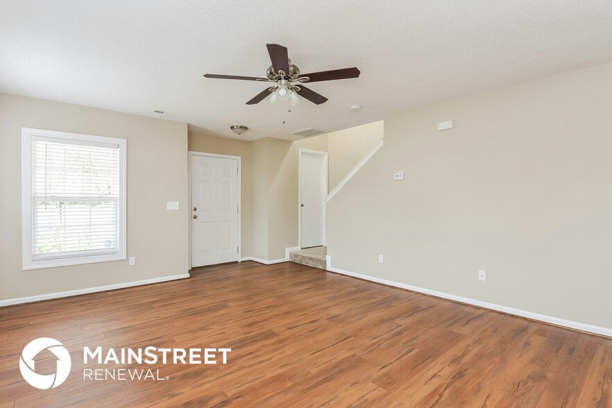 Building Photo - 2423 Quarry Ridge Ln