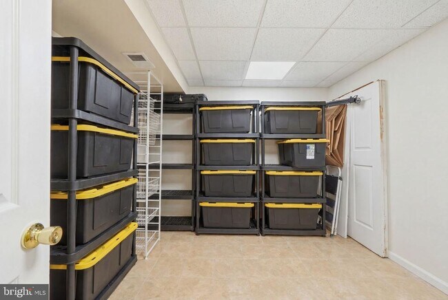 Building Photo - 4020 Blue Slate Dr