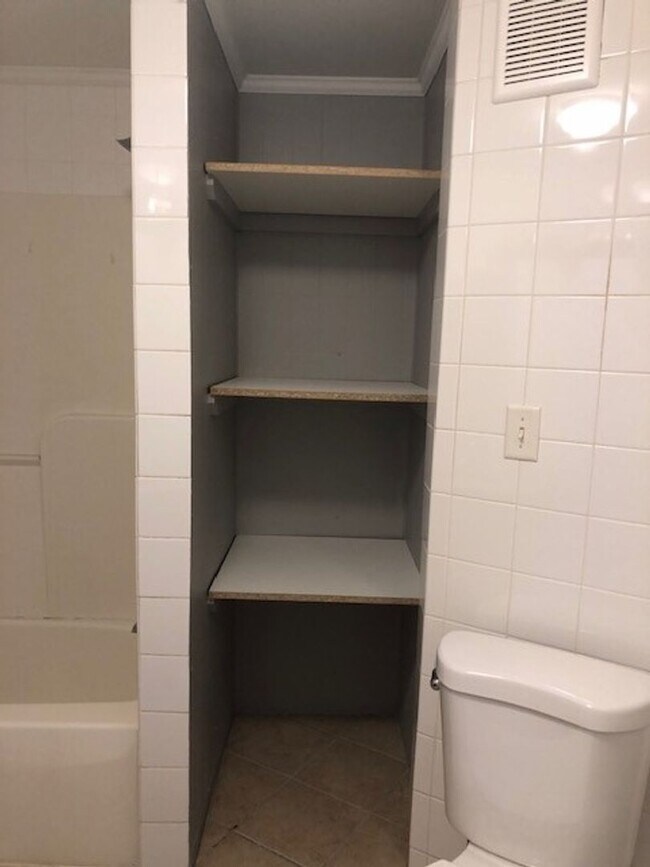 Building Photo - 3 Bedroom Apartment - 1st Floor Unit