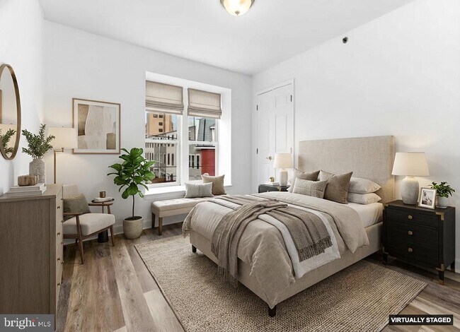 Building Photo - 576 Washington St