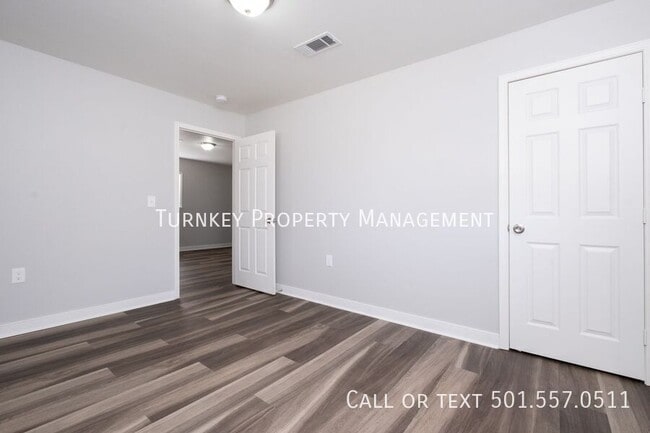 Building Photo - 1624 Brown St