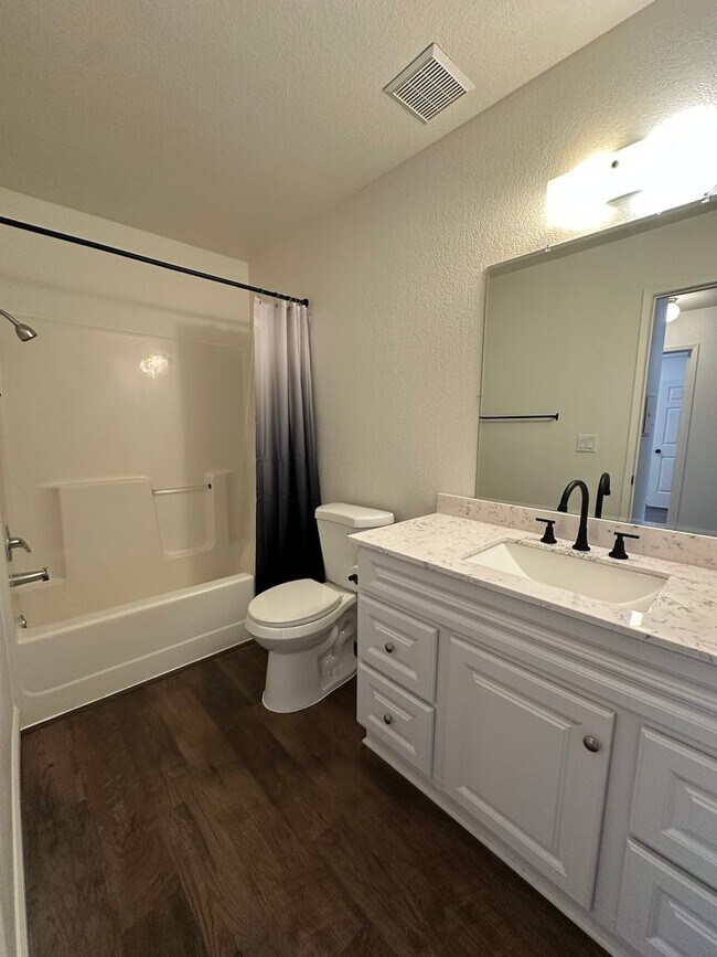 Building Photo - 3494 Magnums Way