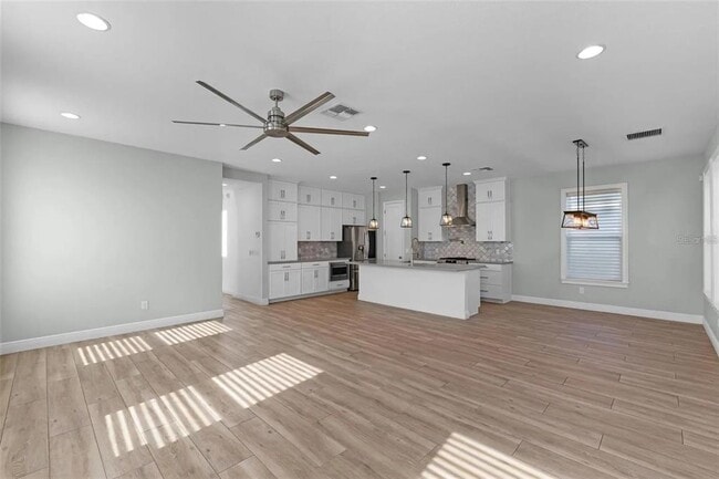 Building Photo - 13087 Salk Way