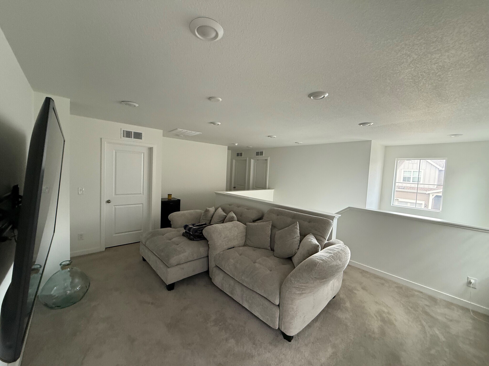 Building Photo - 8978 Woodmere Ct