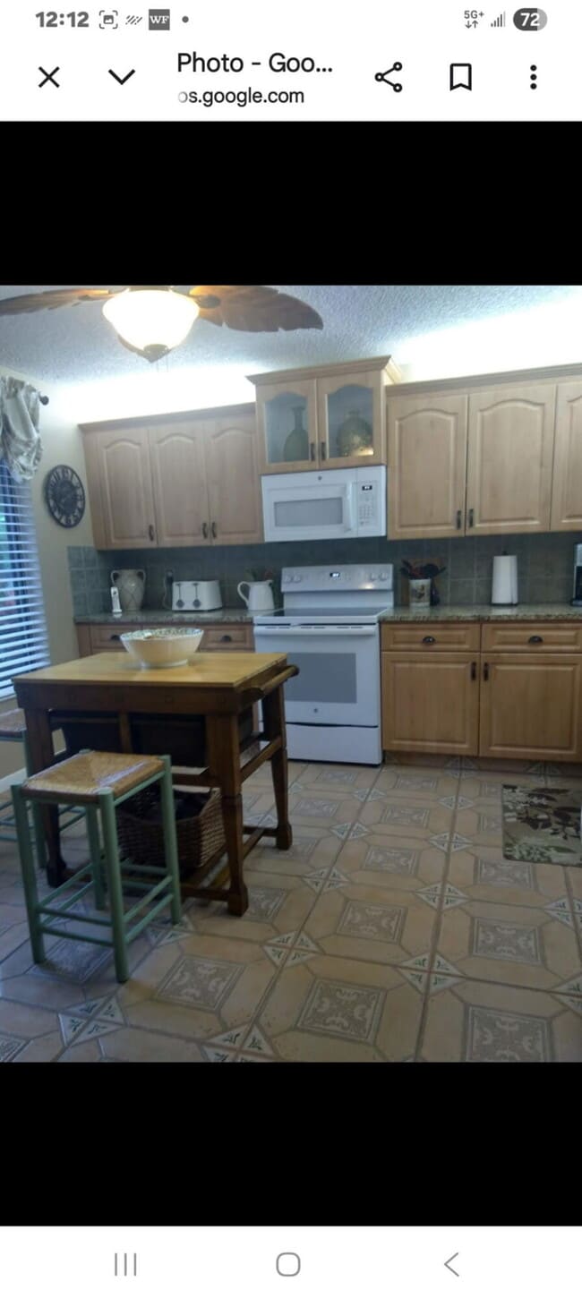 Building Photo - 5701 Fairway Park Dr