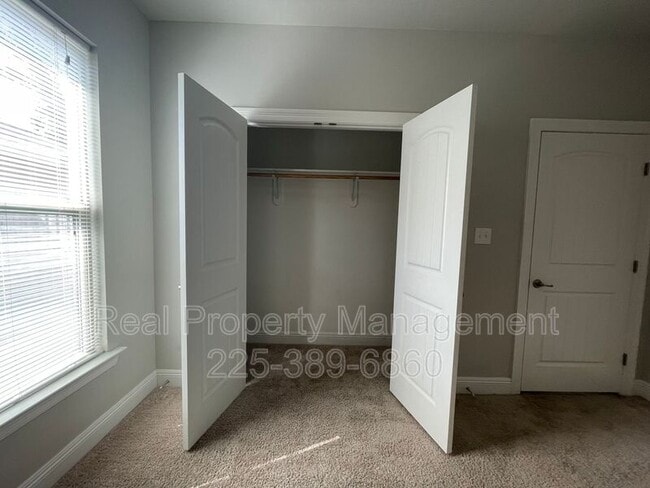 Building Photo - 7948 Antebellum Ave