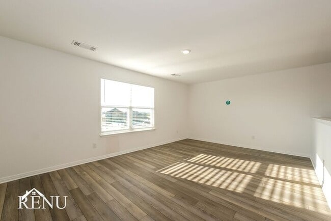 Building Photo - Coming Soon!