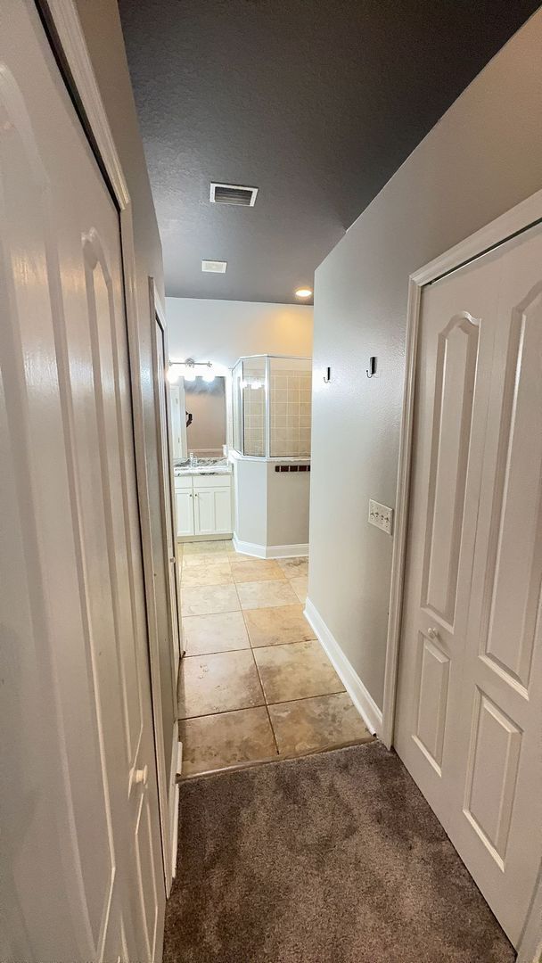 Building Photo - 4 Bedroom Home For Rent in Lutz!
