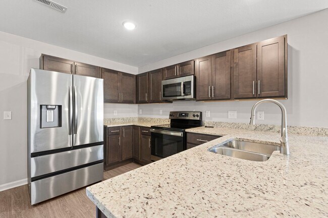 Building Photo - Gorgeous End Unit Townhome for Rent!!