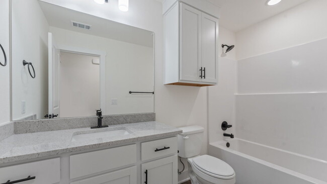 Building Photo - 52 Watson Ln