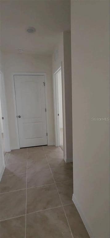 Building Photo - 565 Park Pl Blvd