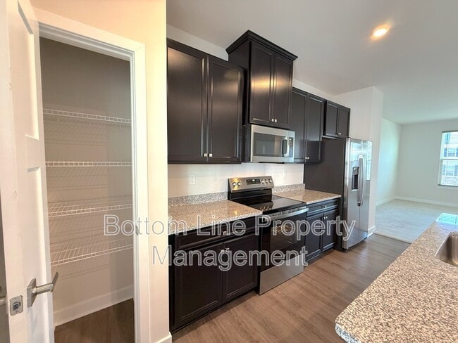 Building Photo - 1612 Aspire St