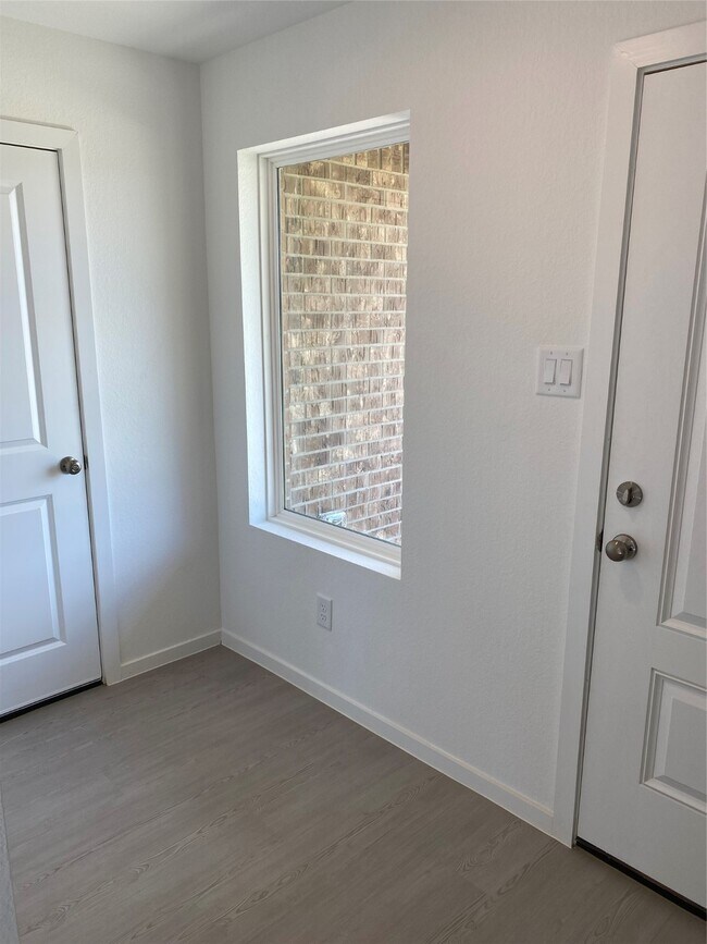 Building Photo - 28731 Texas Plns Dr