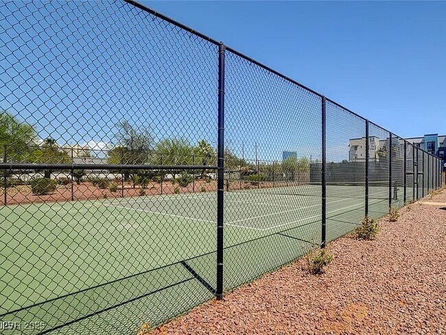 Building Photo - 3930 University Center Dr